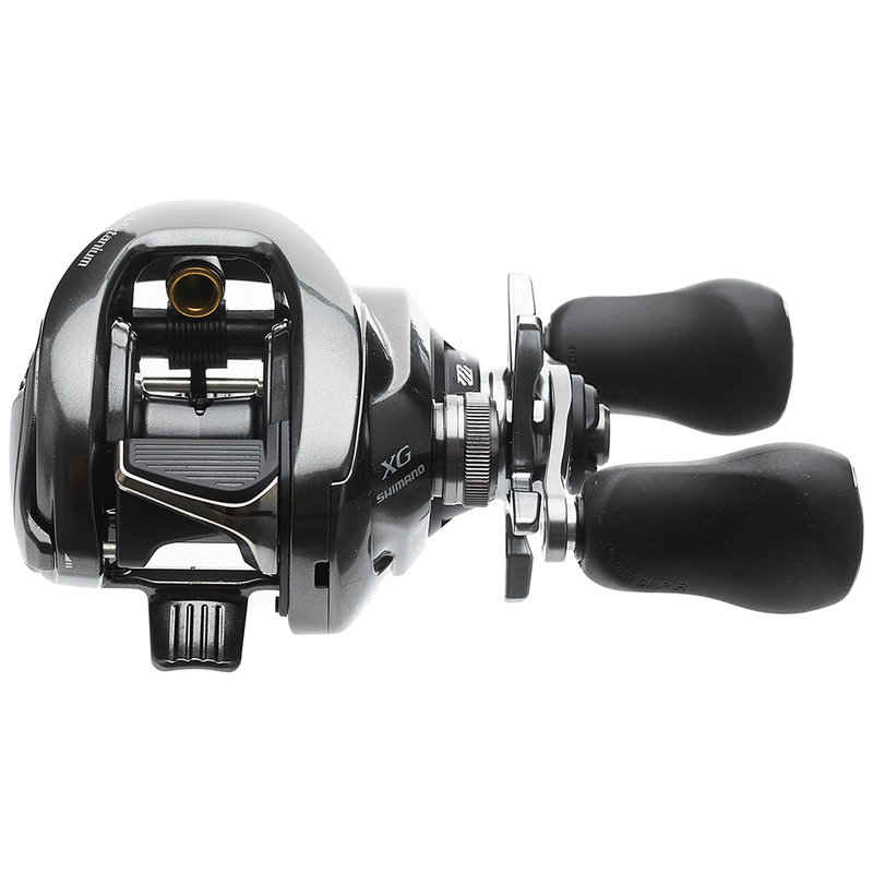 Load image into Gallery viewer, Shimano Metanium Casting Reels
